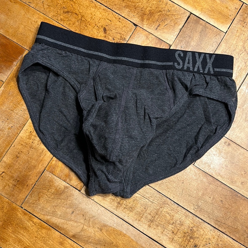 Saxx briefs medium